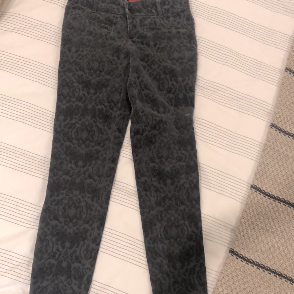 Anthropologie Cartonnier grey damask Charlie ankle pants - size 2